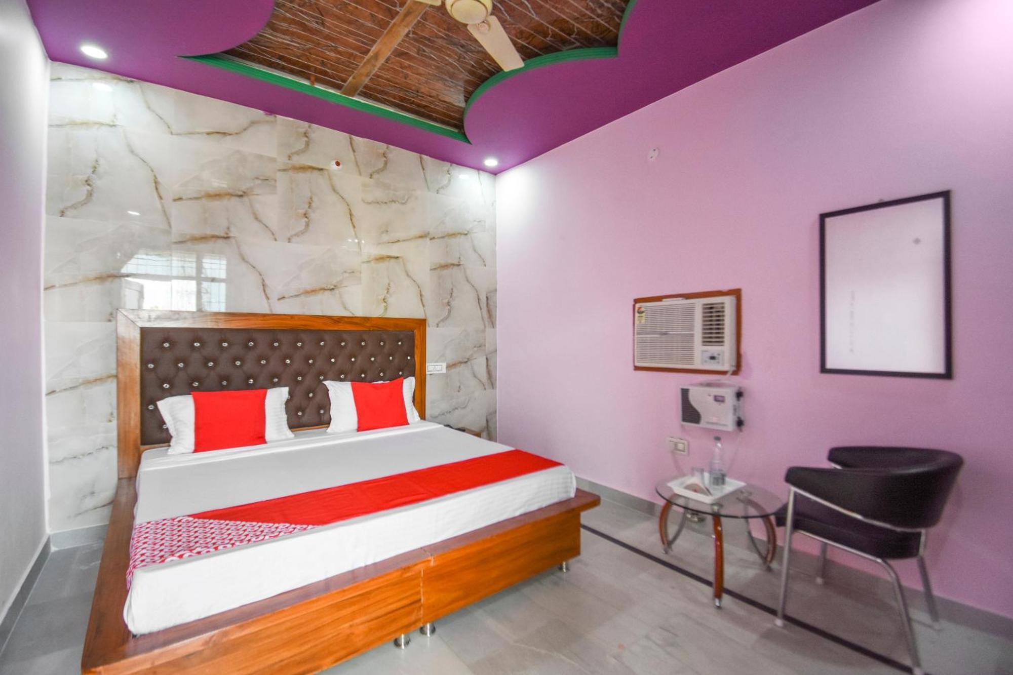 O Grand Hotel Nayagaon