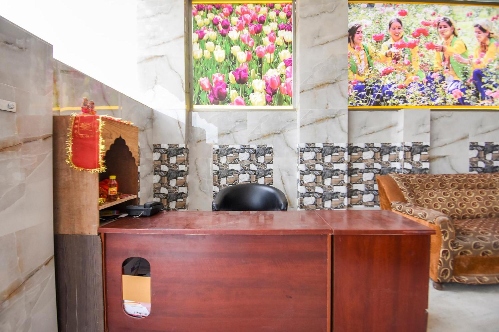 Hotel O Grand Nayagaon